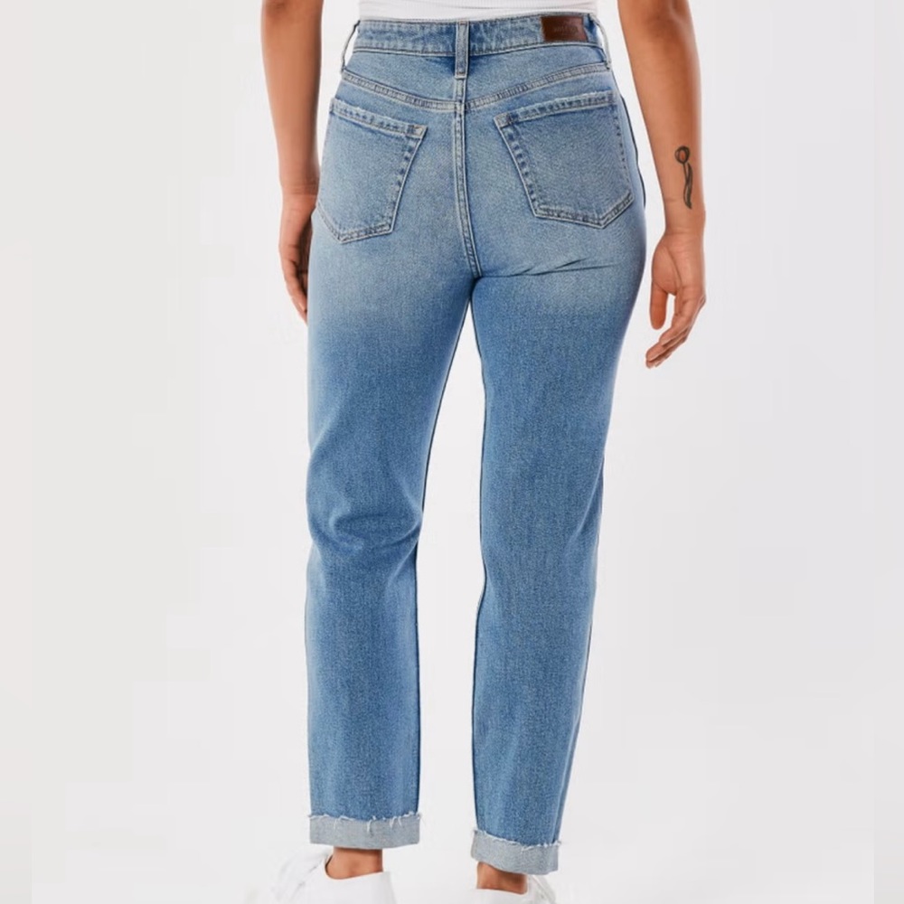 Hollister Ultra High Rise Mom Jean